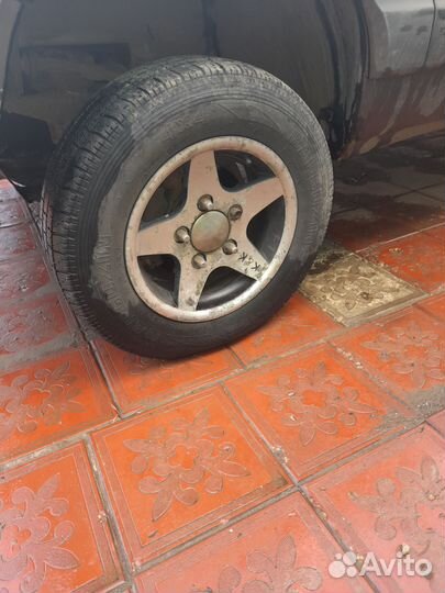 Диски r 15 нива 5 шт