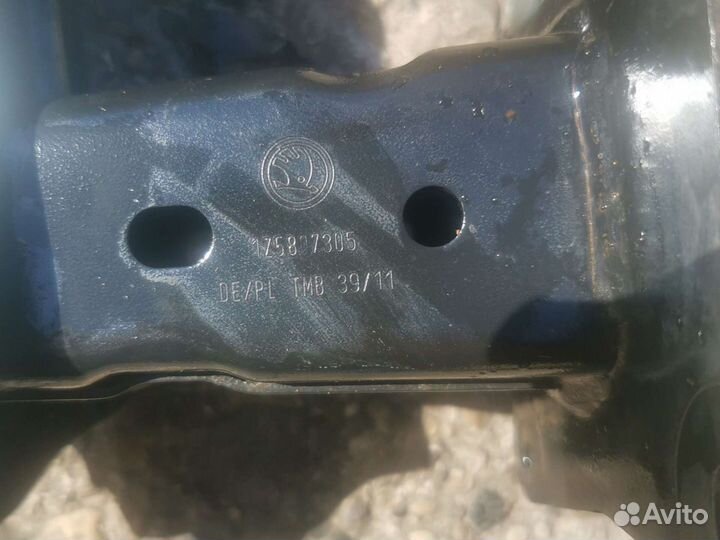 Усилитель заднего бампера skoda oktavia 2 A5