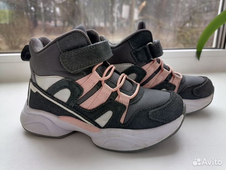 Ботинки для девочки