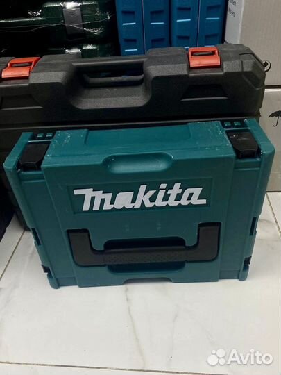 Перфоратор Makita 2470 x15