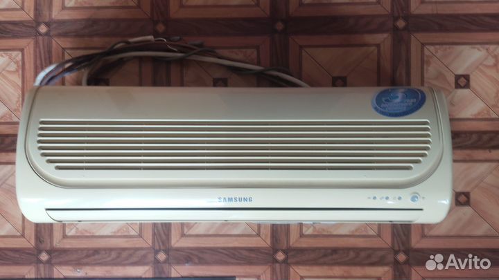 Кондиционер оконный Hansa 09 с пультом