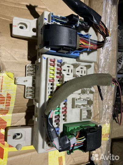 Блок комфорта BCM Mazda 3 bk