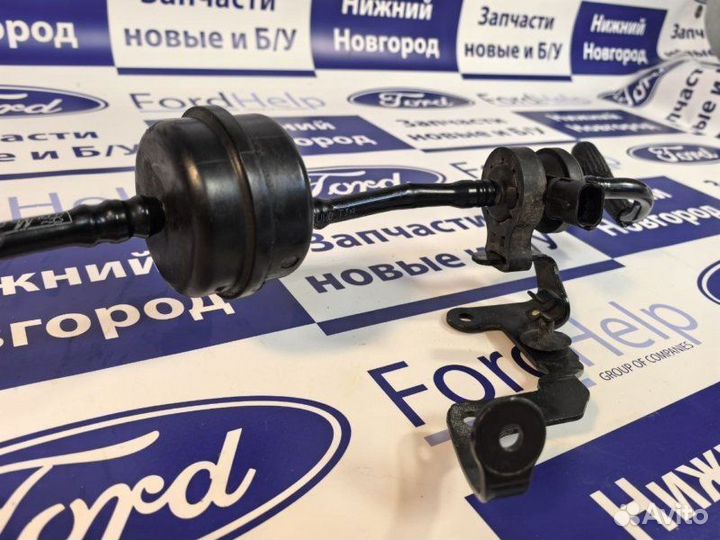 Клапан вентиляции топливного бака передний Ford