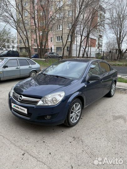 Opel Astra 1.6 МТ, 2012, 138 000 км