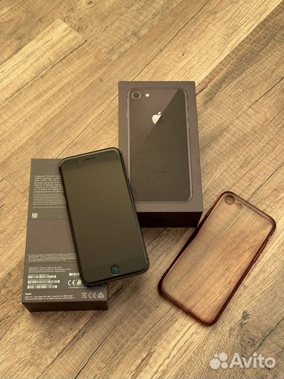 iPhone 8, 64 ГБ
