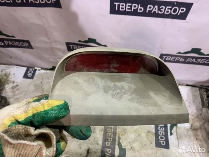 Задний фонарь Mitsubishi Galant седан 2.4