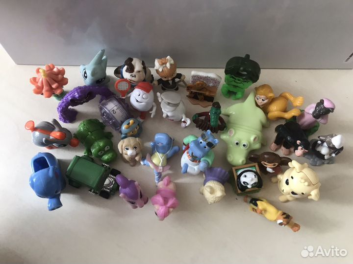Разные игрушки из киндера