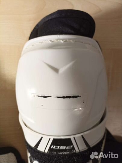 Хоккейные наколенники ccm