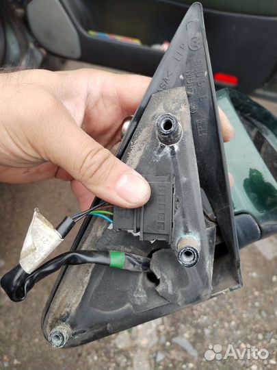 Правое Зеркало skoda octavia