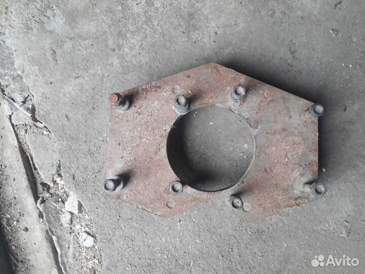 Переходная плита кпп на УАЗ с ом 616- 617
