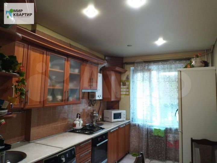 4-к. квартира, 83 м², 1/2 эт.