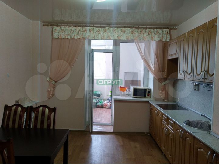 2-к. квартира, 76,4 м², 12/14 эт.