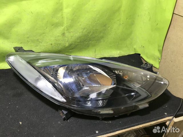 Фара правая галоген Mazda 2 DE 2010-2014 Реста