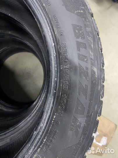 Bridgestone Blizzak DM-V2 235/55 R18