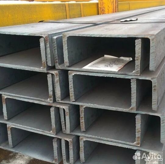 Швеллер 200 мм