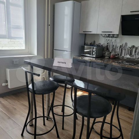2-к. квартира, 45 м², 1/16 эт.