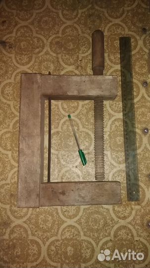 СССР старина струбцина с деревянным болтом в музей
