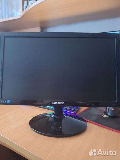 Монитор Samsung SA300