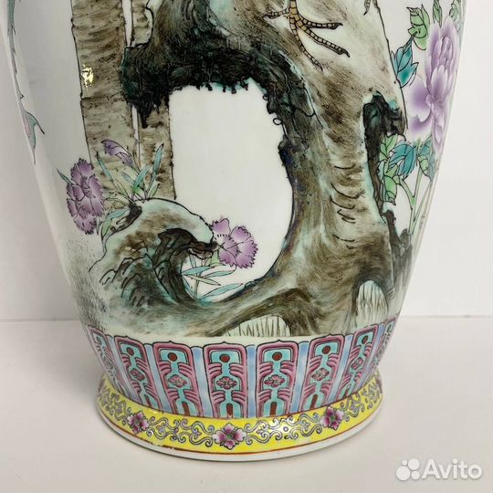 Антикварная ваза