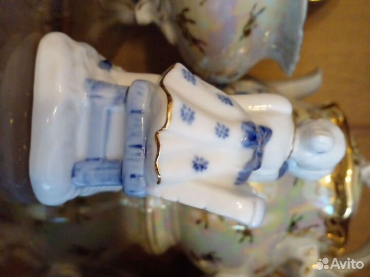 Статуэтка Влюбленная парочка на скамейке