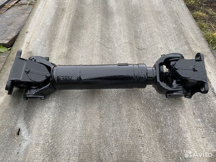 Вал карданный с дел. кв. фл 638