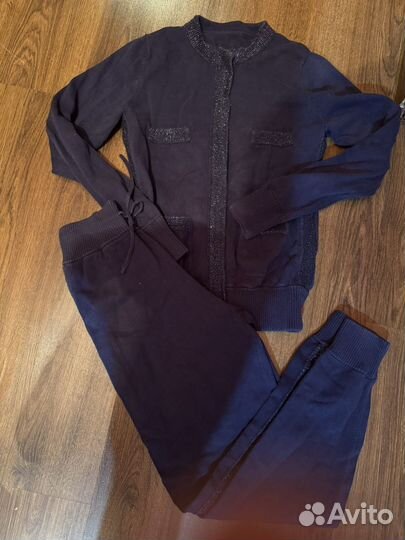 Пакет женских спортивных костюмов