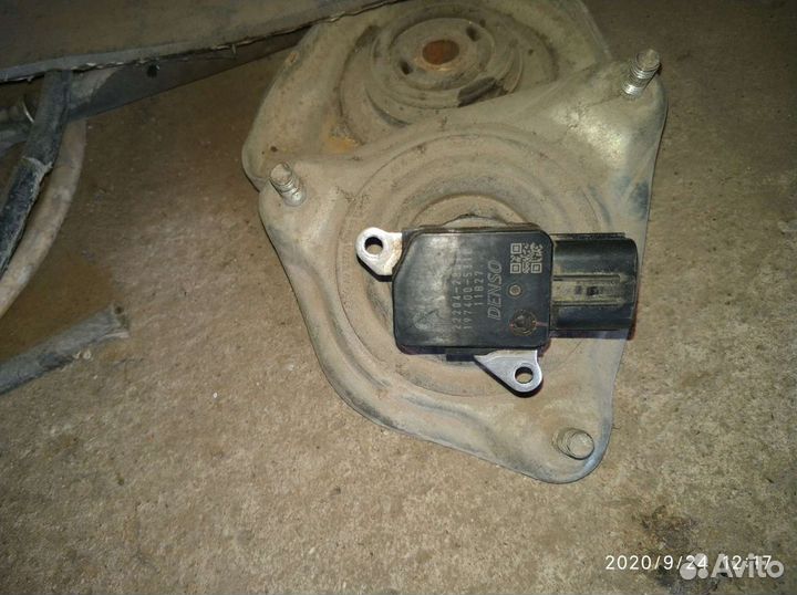 Датчик массового расхода воздуха на камри v70