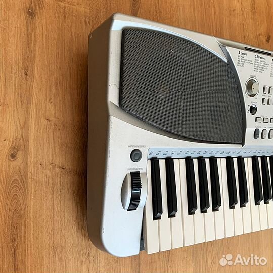 Синтезатор Akai ekb-6122