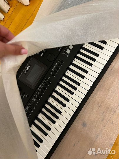 Синтезатор yamaha psr ew425