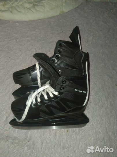 Коньки хоккейные