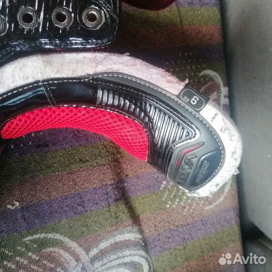 Коньки хоккейные Bauer x700 взрослые