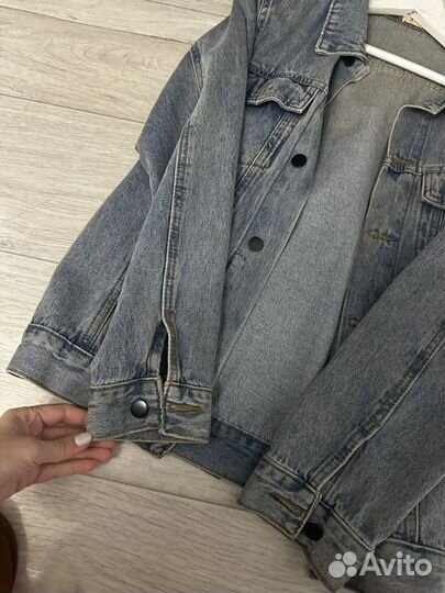 Джинсовая куртка