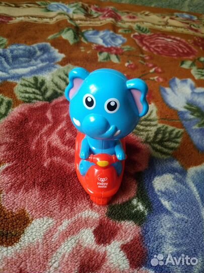 Слон игрушка