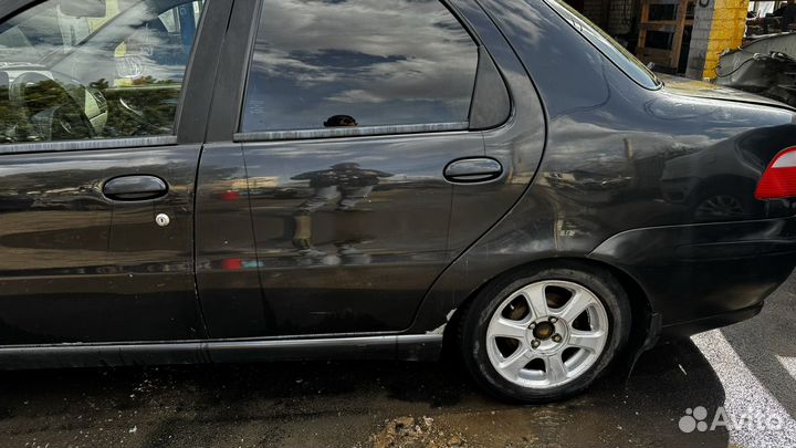 В разборе фиат альбеа запчасти