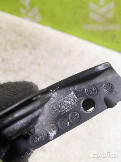 Кронштейн (сопут. товар) Фольксваген Пассат Б5+