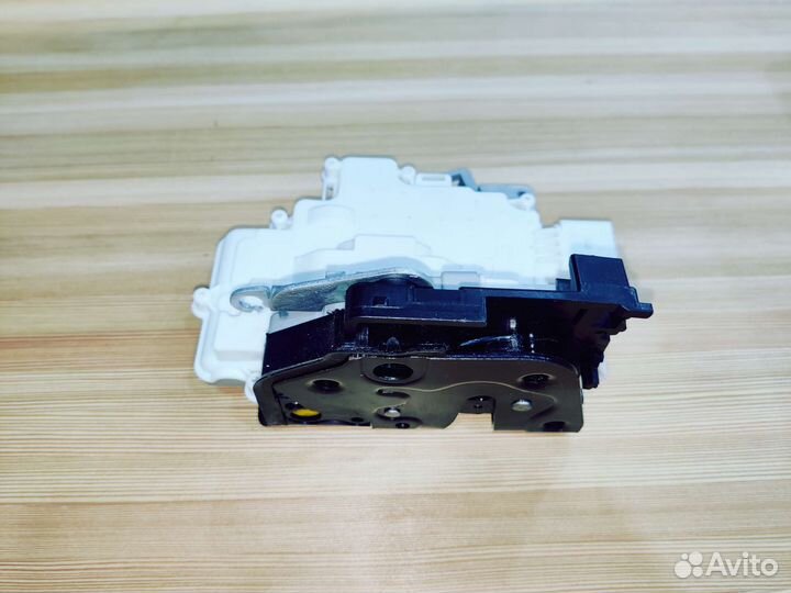 Дверной замок 1p0839015a