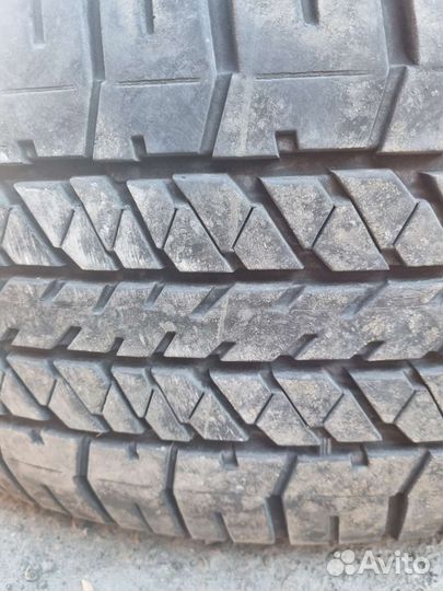 Bridgestone Dueler H/T D684 II 275/50 R22