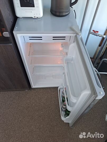 Холодильник мини Midea MR1080S