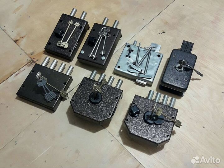 Замок накладной гаражные