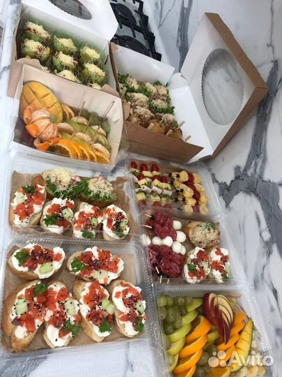 Фуршет кейтеринг праздник еда на дом