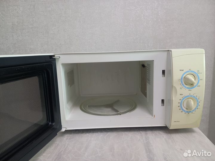 Микроволновая печь гриль LG