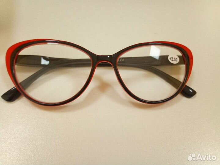 Очки для чтения +2,5новые