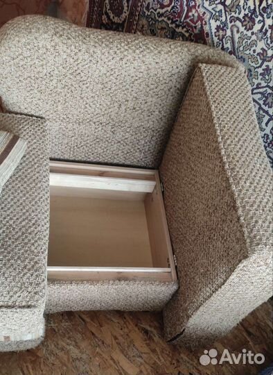 Диванчик б/у