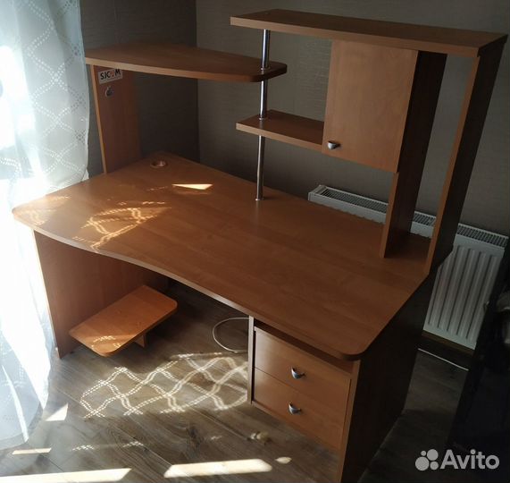 Компьютерный стол