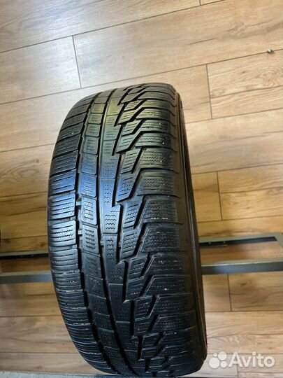 Nokian Tyres WR G2 215/55 R16