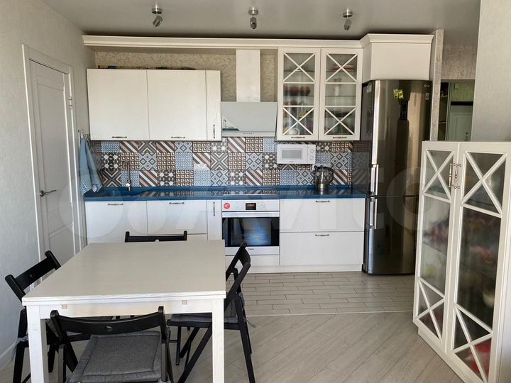 3-к. квартира, 70 м², 10/16 эт.