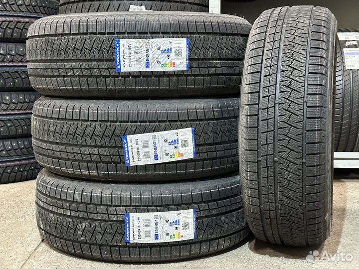 Triangle Snowlink TWT02 235/60 R18 107V