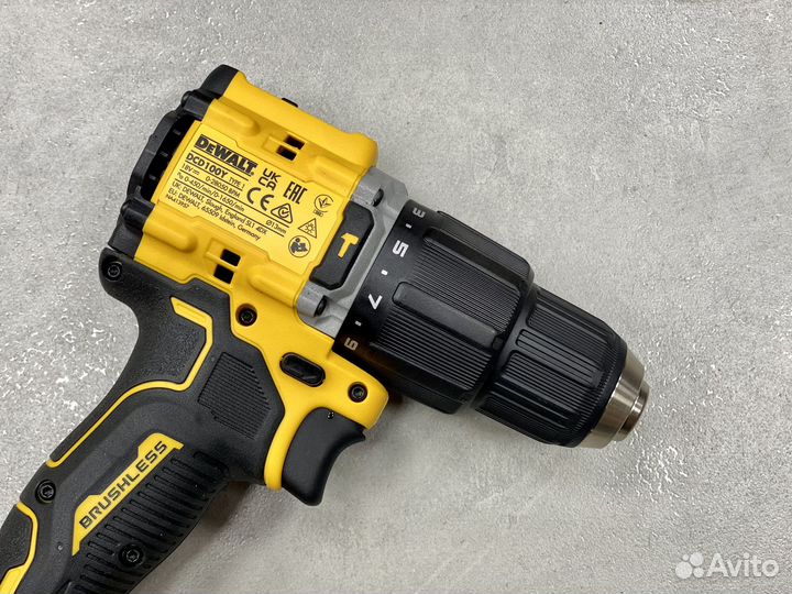 Аккумуляторный шуруповерт dewalt DCD100