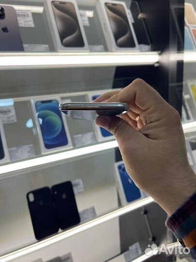iPhone X, 64 ГБ