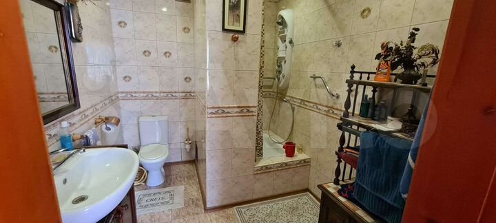 Коттедж 235 м² на участке 4 сот.